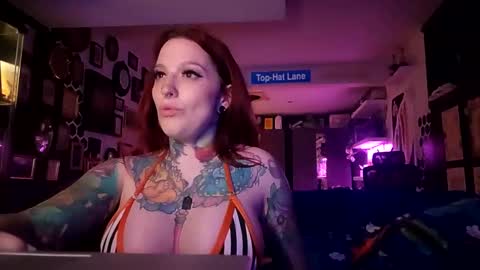 makaylamoonn online show from 10-06-25, 04:32