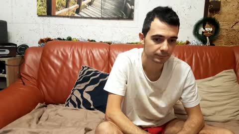 Lena  Ian   online show from 11-30-25, 09:08