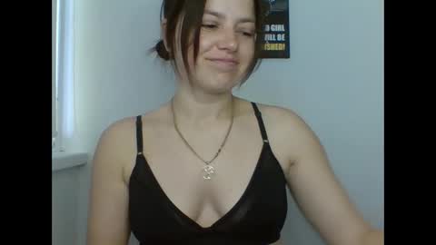 make_mesmile online show from 05-15-26, 06:53