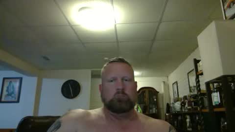 Snapshot of makemebebad2025 chatting on 10-19-25, 03:23 makemebebad2025 online show from 10-19-25, 03:23