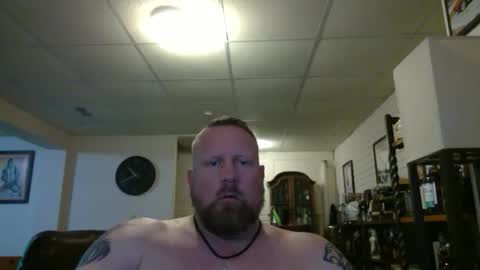 Snapshot of makemebebad2025 chatting on 10-28-25, 02:37 makemebebad2025 online show from 10-28-25, 02:37