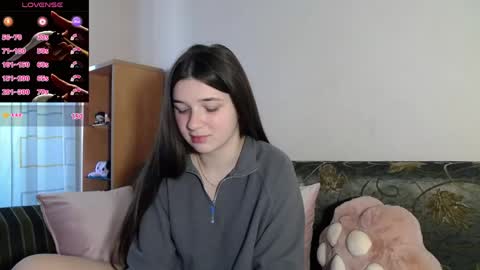 Makiima online show from 04-20-26, 04:37