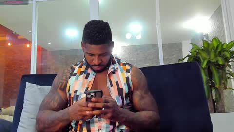 Makonnen online show from 12-20-24, 03:14