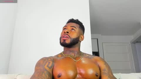 Makonnen online show from 03-08-26, 01:47