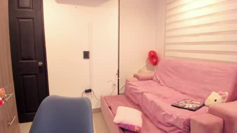 Snapshot of mal_norma chatting on 02-01-25, 02:37 Mal Norma online show from 02-01-25, 02:37