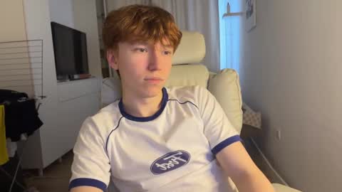 Snapshot of malcolm_yang chatting on 11-17-25, 10:21 Tom and Mark 3 online show from 11-17-25, 10:21