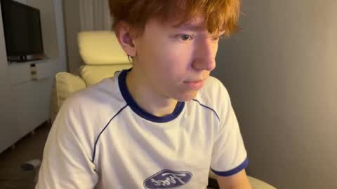 Snapshot of malcolm_yang chatting on 11-18-25, 10:31 Tom and Mark 3 online show from 11-18-25, 10:31