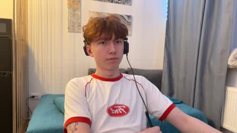 Snapshot of malcolm_yang chatting on 12-15-25, 08:02 Tom and Mark 3 online show from 12-15-25, 08:02