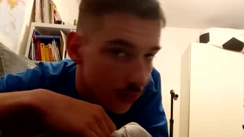 male20y online show from 04-27-26, 08:18