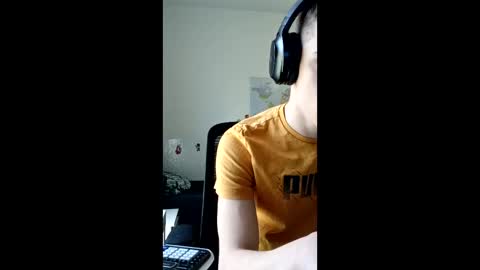 male20y online show from 04-30-26, 11:38