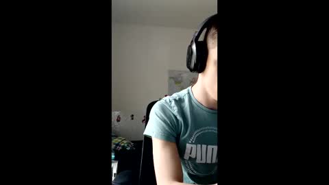 Snapshot of male20y chatting on 05-10-26, 01:16 male20y online show from 05-10-26, 01:16
