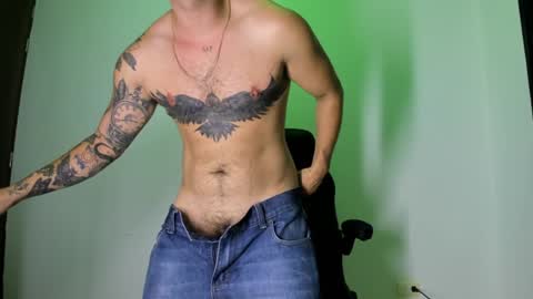 Snapshot of male_pussy chatting on 12-10-24, 02:48 ADAM online show from 12-10-24, 02:48