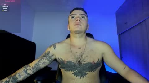 Snapshot of male_pussy chatting on 10-15-25, 04:34 ADAM online show from 10-15-25, 04:34