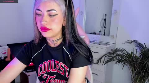 Snapshot of malefic_soul chatting on 02-06-25, 06:51 MALEFIC online show from 02-06-25, 06:51