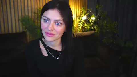 Snapshot of maleficentcrown chatting on 11-03-25, 08:26 maleficentcrown online show from 11-03-25, 08:26