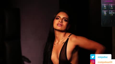 Snapshot of malejadiaz_ chatting on 01-17-25, 01:56 Maleja Diaz online show from 01-17-25, 01:56