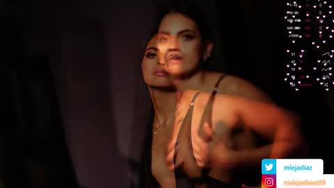 Snapshot of malejadiaz_ chatting on 10-15-25, 06:41 Maleja Diaz online show from 10-15-25, 06:41