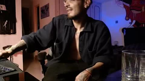 malek_xarx online show from 03-12-26, 04:18