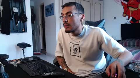 Snapshot of malek_xarx chatting on 03-13-26, 07:09 malek_xarx online show from 03-13-26, 07:09