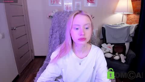 Malena online show from 01-20-25, 10:18