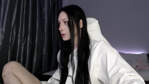 Snapshot of malenkiykamen chatting on 01-13-26, 01:38 piu online show from 01-13-26, 01:38