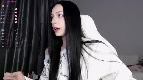 Snapshot of malenkiykamen chatting on 01-16-26, 12:31 piu online show from 01-16-26, 12:31