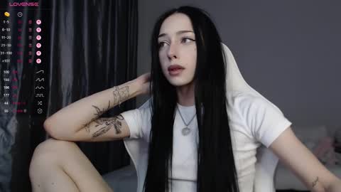 Snapshot of malenkiykamen chatting on 03-12-26, 05:08 piu online show from 03-12-26, 05:08