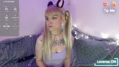 Snapshot of mali_sia chatting on 12-15-24, 09:53 Mischelle online show from 12-15-24, 09:53