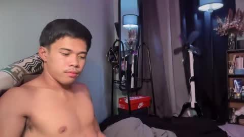 Snapshot of malikgray chatting on 10-15-25, 09:09 Malik online show from 10-15-25, 09:09