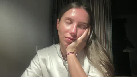 Snapshot of malina568708 chatting on 10-15-25, 08:09 malina568708 online show from 10-15-25, 08:09