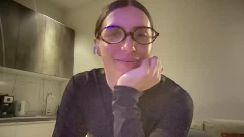 Snapshot of malina568708 chatting on 01-06-26, 02:32 malina568708 online show from 01-06-26, 02:32