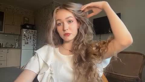 Alice online show from 07-19-26, 01:04