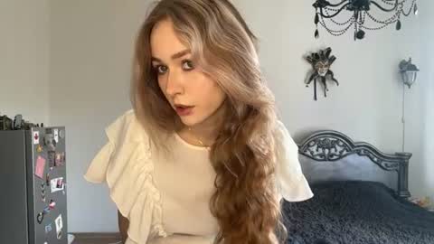 Alice online show from 07-28-26, 12:48