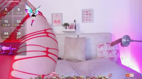 Snapshot of malka_burning chatting on 11-19-25, 09:15 Malka online show from 11-19-25, 09:15