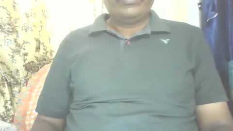 Snapshot of mallik63040 chatting on 10-21-25, 04:13 Sree0703 online show from 10-21-25, 04:13