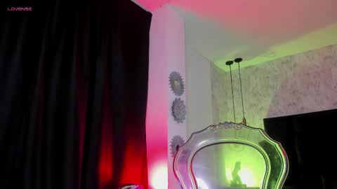 Snapshot of mallory_dietlinde chatting on 03-12-25, 09:44 mallory_dietlinde online show from 03-12-25, 09:44