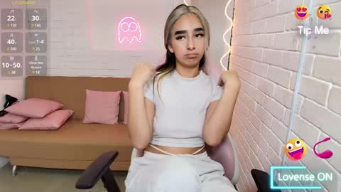 Malory  online show from 02-14-25, 09:10