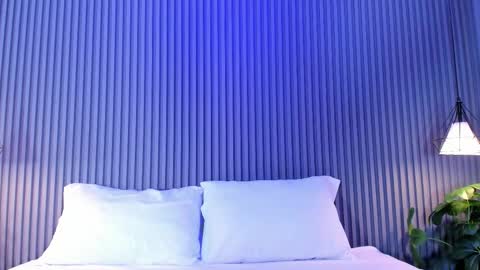 Malu online show from 11-19-25, 05:02