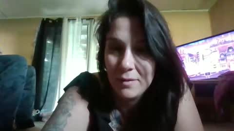 Snapshot of mamabear_papabear chatting on 05-24-26, 12:10 Elizabeth online show from 05-24-26, 12:10