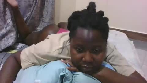 Snapshot of mamasita2023 chatting on 02-02-25, 12:46 mamasita2023 online show from 02-02-25, 12:46