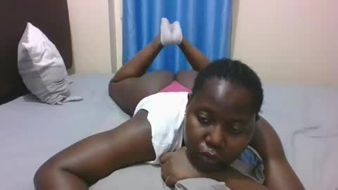 Snapshot of mamasita2023 chatting on 03-12-25, 08:41 mamasita2023 online show from 03-12-25, 08:41