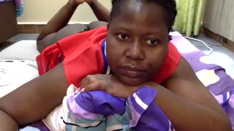 Snapshot of mamasita2023 chatting on 09-30-25, 11:15 mamasita2023 online show from 09-30-25, 11:15