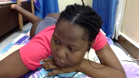 Snapshot of mamasita2023 chatting on 10-30-25, 07:32 mamasita2023 online show from 10-30-25, 07:32