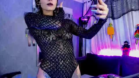   online show from 10-29-25, 05:47