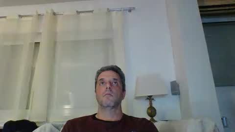 Snapshot of man211172 chatting on 02-02-25, 07:35 man211172 online show from 02-02-25, 07:35