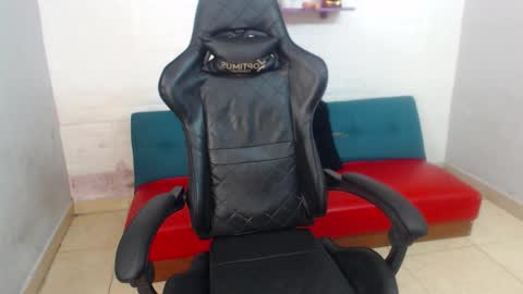 Snapshot of man_san11 chatting on 11-15-25, 05:53 man_san11 online show from 11-15-25, 05:53