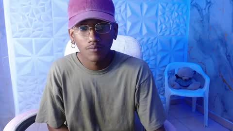 man_sant11 online show from 04-12-26, 04:34