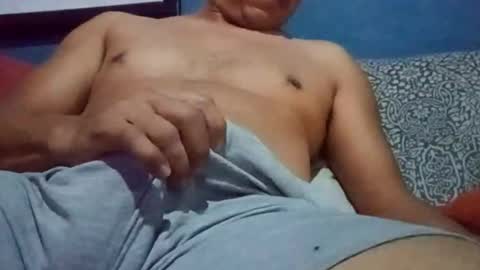 Snapshot of mandrilo7379 chatting on 10-26-25, 06:30 mandrilo7379 online show from 10-26-25, 06:30