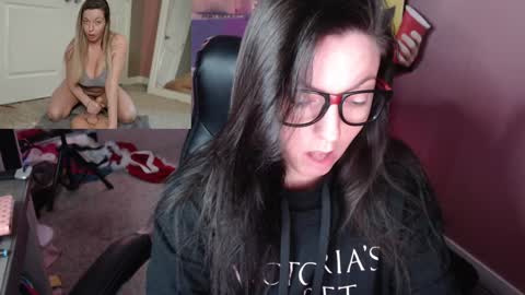 Snapshot of mandybabyxxx chatting on 12-19-24, 07:40 MandyBabyXXX online show from 12-19-24, 07:40