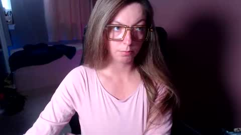 Snapshot of mandybabyxxx chatting on 12-20-25, 08:27 MandyBabyXXX online show from 12-20-25, 08:27